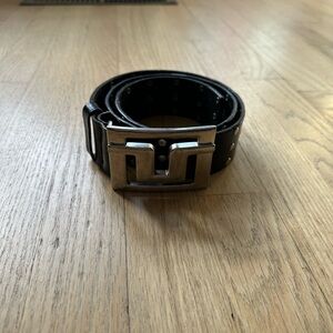 Vintage J.Lindeberg Men’s Black Leather Belt | 98 cm | Studded Design